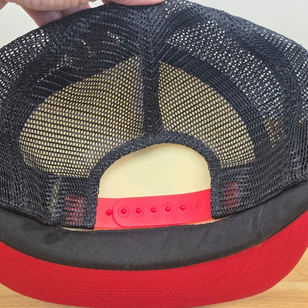 Vintage Western Auto‎ Trucker Hat Mens OSFA Red White Black Racing Mesh Cap 80's